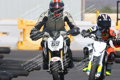 media/Sep-25-2023-Moto Forza (Mon) [[81ffa65e0a]]/Around the Pits/